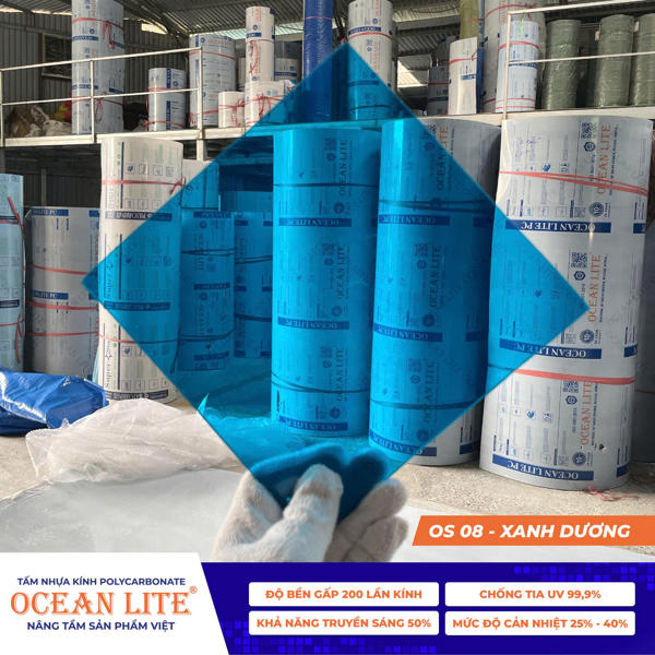 Tấm Poly lấy sáng màu xanh hồ